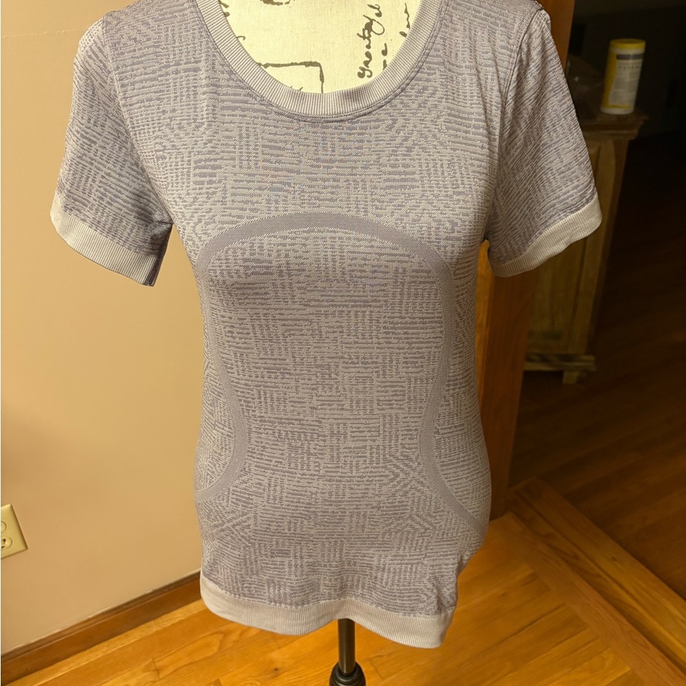 Women's Purple Patterned Top